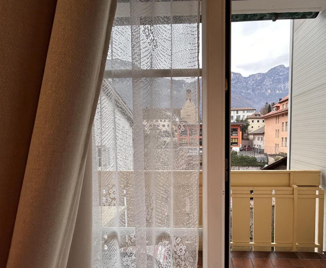 Hotel Roter Adler Caldaro Esterno foto
