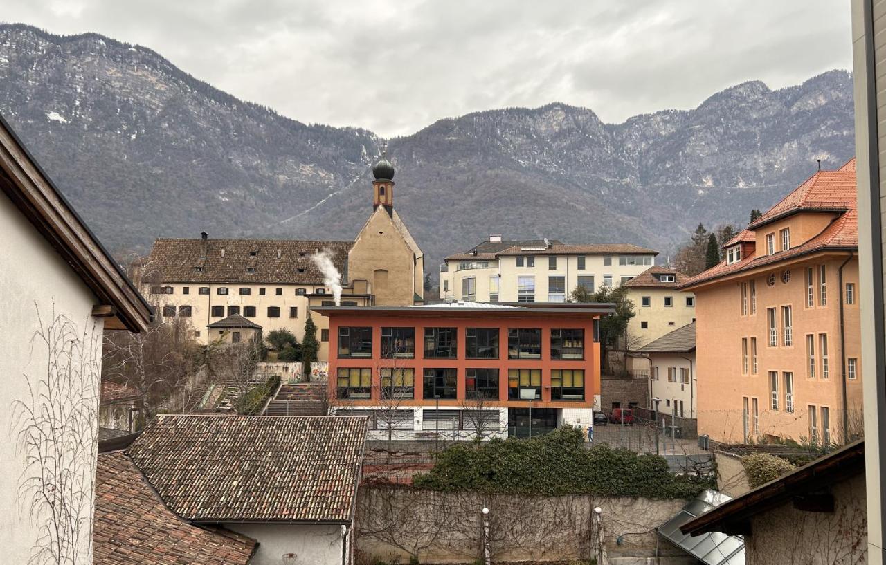 Hotel Roter Adler Caldaro Esterno foto